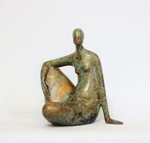 Ana Duncan, Your Move, Bronze 4/9 £2,200 Medium: Bronze Size: 17 x 13 x 14 cm Nadia Waterfield Fine Art. Bronze and Ceramic Sculpture Artist from Dublin. The female figure is the subject of focus inspired by organic forms.